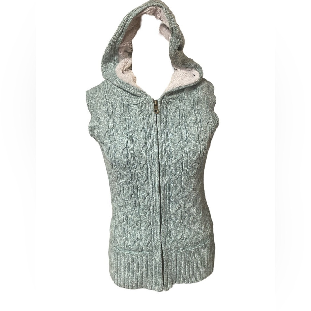 Aventura blue vest size small